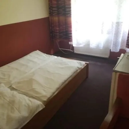 Fenyves Panzio Bed & Breakfast