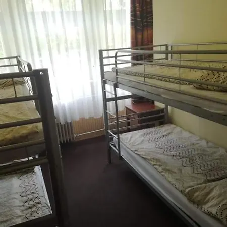 Fenyves Panzio Bed & Breakfast *