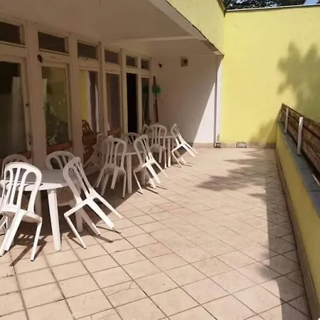 Bed & Breakfast Fenyves Panzio Siofok