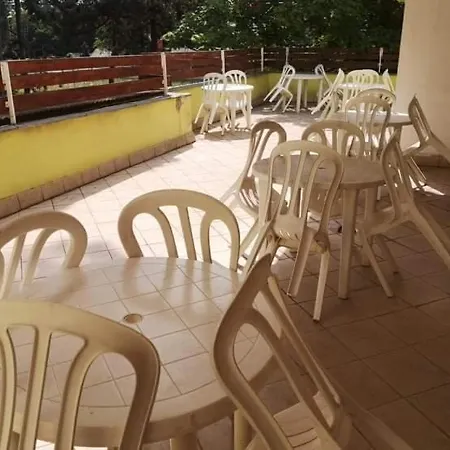 Bed & Breakfast Fenyves Panzio