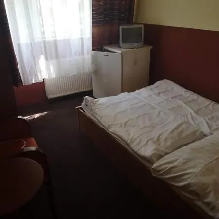 Fenyves Panzio Siófok